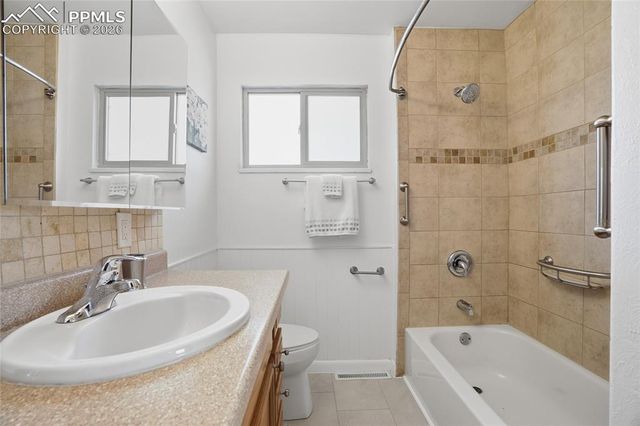 1404 N Chelton Road, Colorado Springs, CO 80909