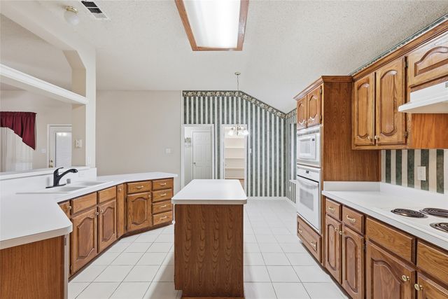 3611 Cedar Creek Lane, Sachse, TX 75048