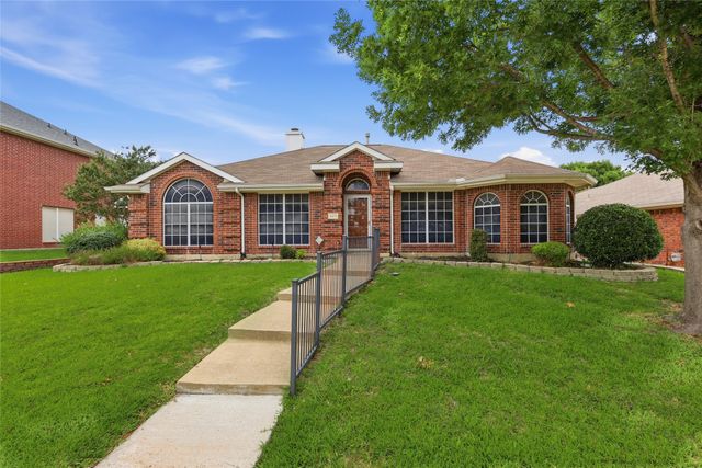 3611 Cedar Creek Lane, Sachse, TX 75048