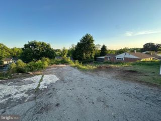 113 RIDGE, Halethorpe, MD 21227