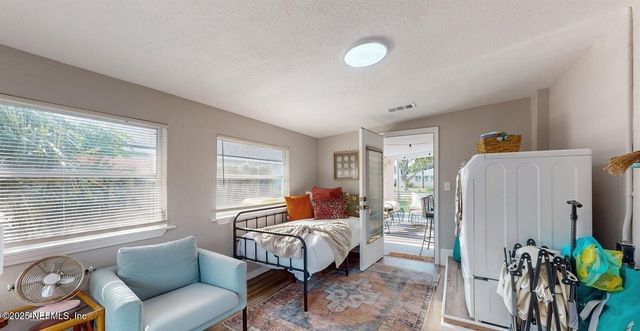 624 6TH Avenue N, Jacksonville Beach, FL 32250