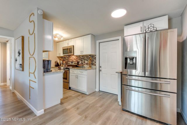 624 6TH Avenue N, Jacksonville Beach, FL 32250