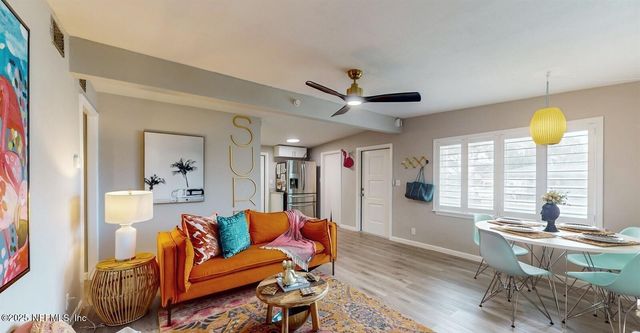 624 6TH Avenue N, Jacksonville Beach, FL 32250