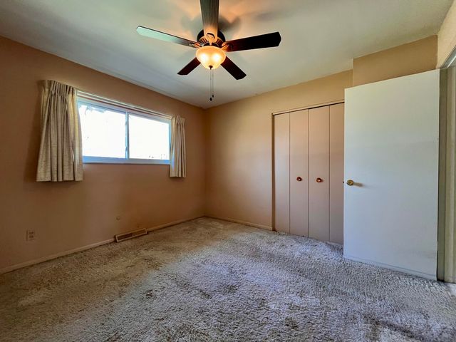 21122 Shurley Drive, Grosse Ile, MI 48138