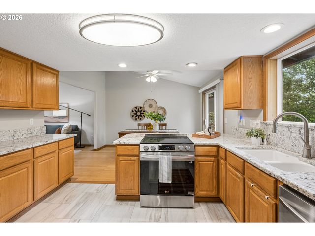 4816 Se REX Dr, Portland, OR 97206
