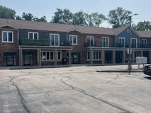 850 N State Street 208, Lockport, IL 60441