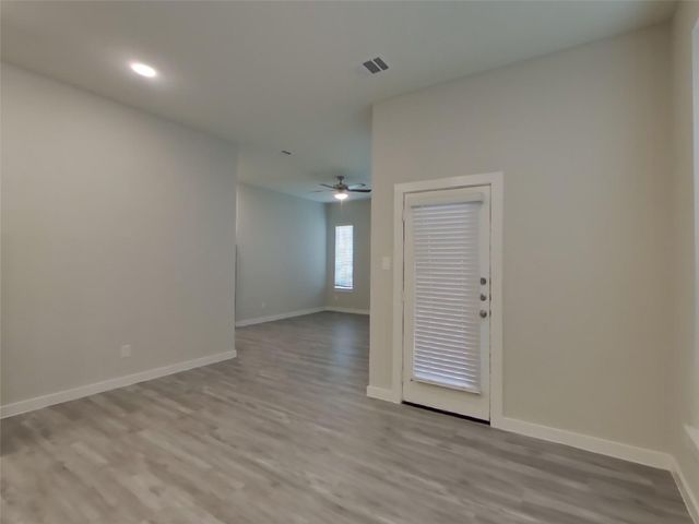 9835 Willow Creek Commerce Drive 212, Tomball, TX 77375
