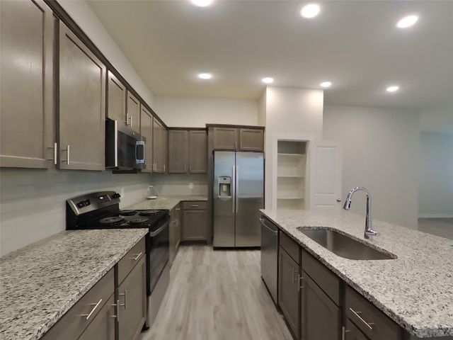 9835 Willow Creek Commerce Drive 212, Tomball, TX 77375