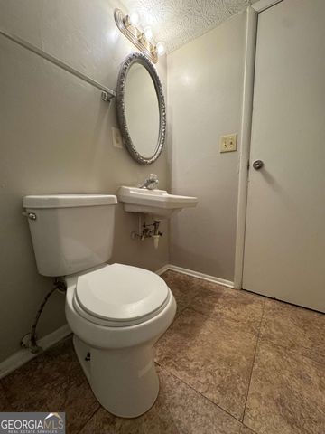 1882 CORDUROY Court, Lithonia, GA 30058