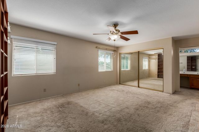 933 W OSAGE Avenue, Mesa, AZ 85210