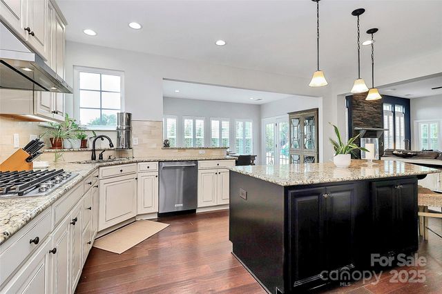 4156 Green Park Court, Harrisburg, NC 28075