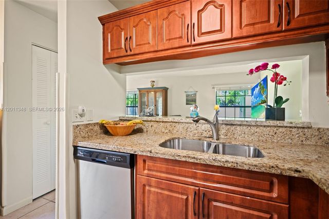2411 SW 85th Ter, Miramar, FL 33025