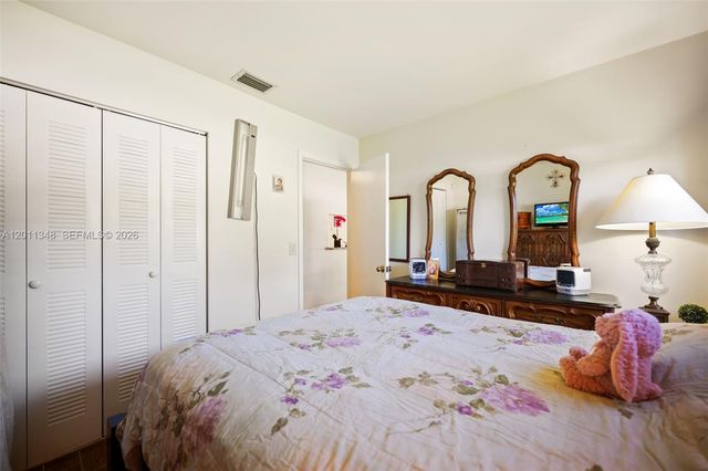 2411 SW 85th Ter, Miramar, FL 33025
