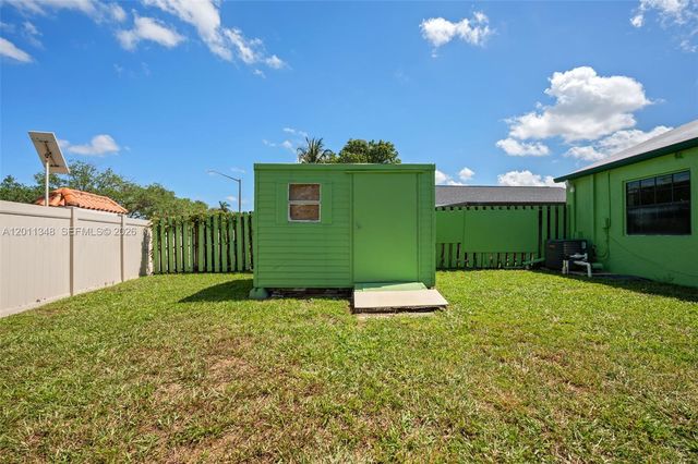 2411 SW 85th Ter, Miramar, FL 33025