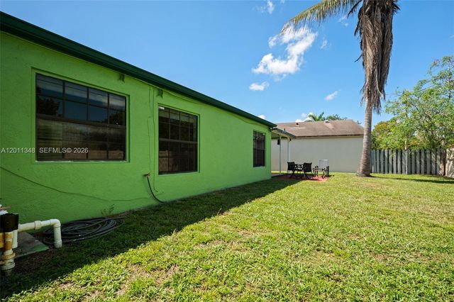 2411 SW 85th Ter, Miramar, FL 33025