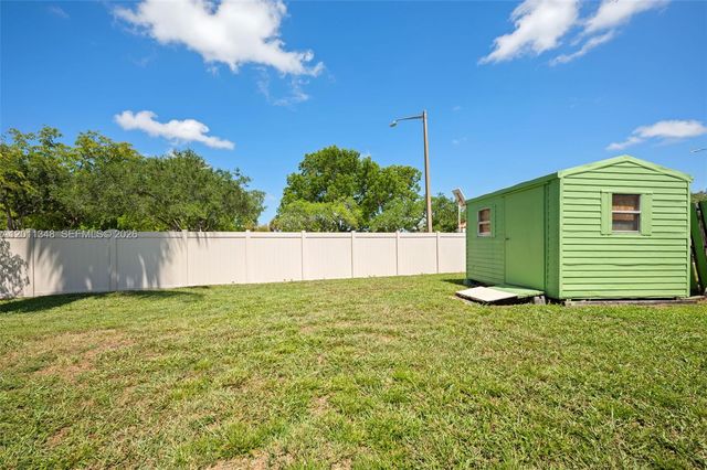 2411 SW 85th Ter, Miramar, FL 33025