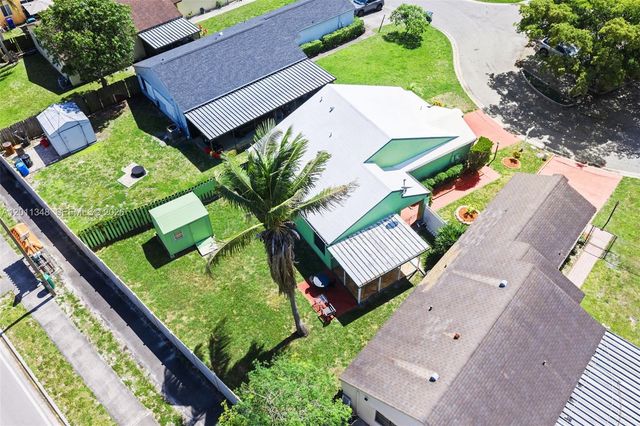 2411 SW 85th Ter, Miramar, FL 33025