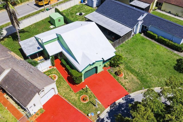 2411 SW 85th Ter, Miramar, FL 33025