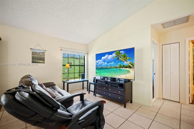 2411 SW 85th Ter, Miramar, FL 33025