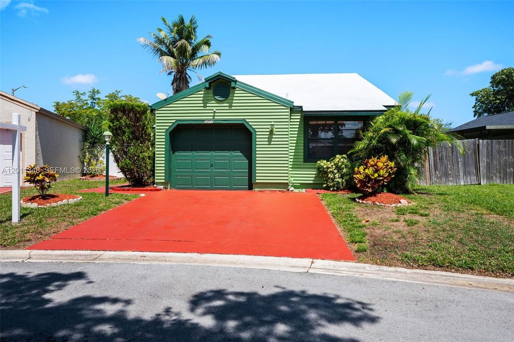 2411 SW 85th Ter, Miramar, FL 33025