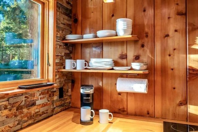 42101 Jeffrey Lane, Shaver Lake, CA 93664