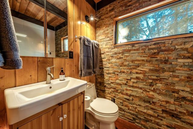 42101 Jeffrey Lane, Shaver Lake, CA 93664