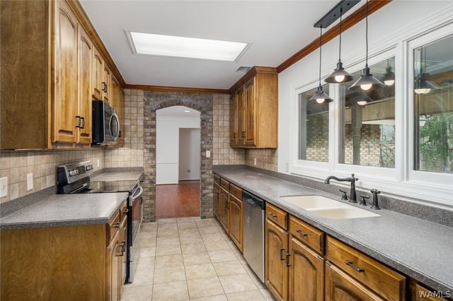 12443 COUNTRY CLUB, Northport, AL 35475