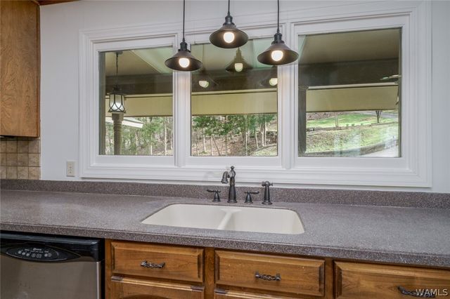 12443 COUNTRY CLUB, Northport, AL 35475