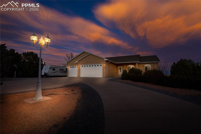 36 S Rolling Prairie Drive, Pueblo West, CO 81007