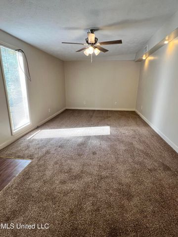 301 Cooper Road, Jackson, MS 39212