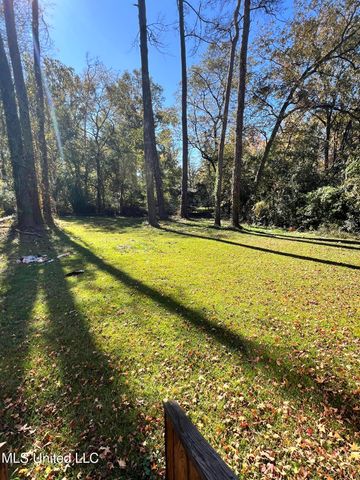 301 Cooper Road, Jackson, MS 39212