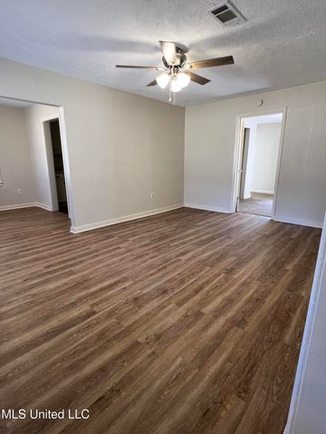 301 Cooper Road, Jackson, MS 39212