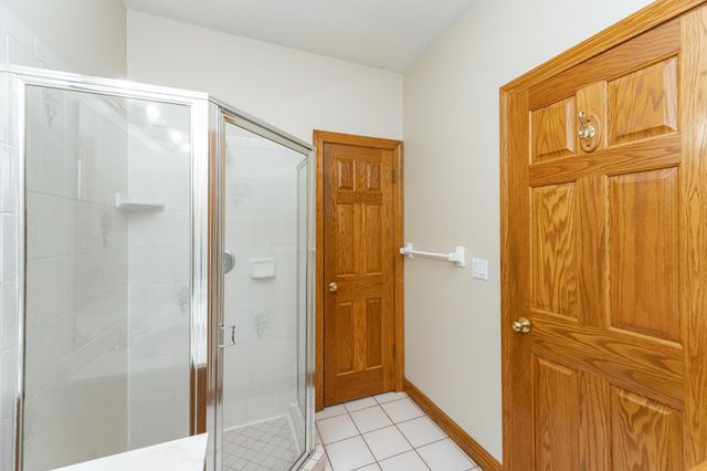 2310 Wilshire Lane NE, Rochester, MN 55906