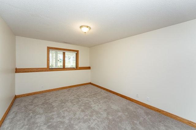 2310 Wilshire Lane NE, Rochester, MN 55906