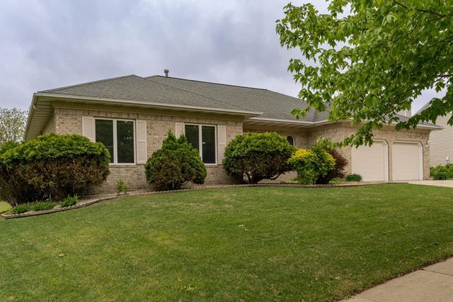 2310 Wilshire Lane NE, Rochester, MN 55906