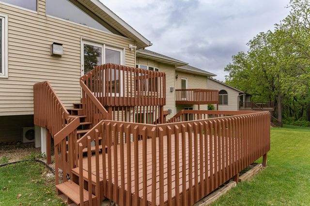 2310 Wilshire Lane NE, Rochester, MN 55906