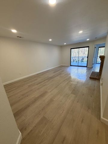 1105 Devonwood, Hercules, CA 94547