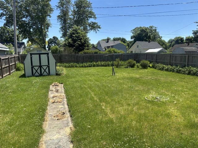 511 Center Avenue, Sturgis, MI 49091