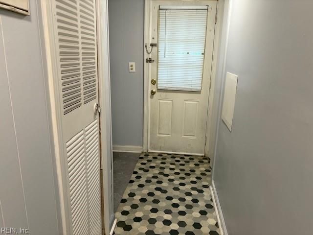 975 Burchs Mill RD, Urbanna, VA 23175