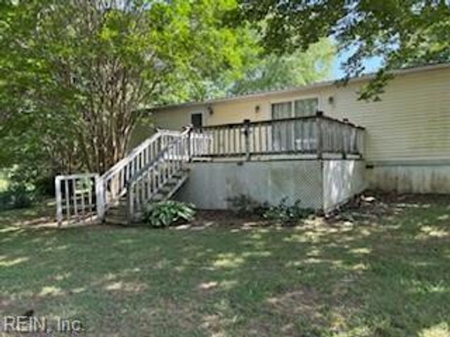 975 Burchs Mill RD, Urbanna, VA 23175