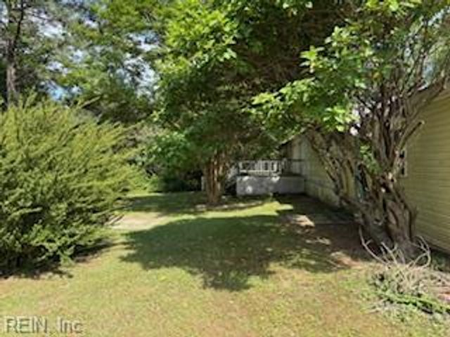 975 Burchs Mill RD, Urbanna, VA 23175