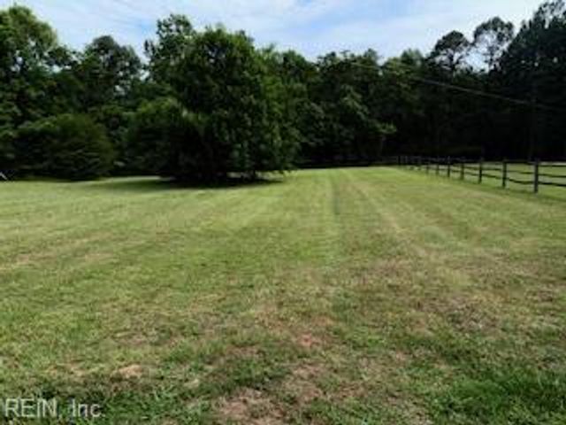 975 Burchs Mill RD, Urbanna, VA 23175