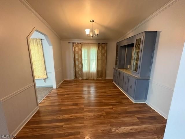 975 Burchs Mill RD, Urbanna, VA 23175