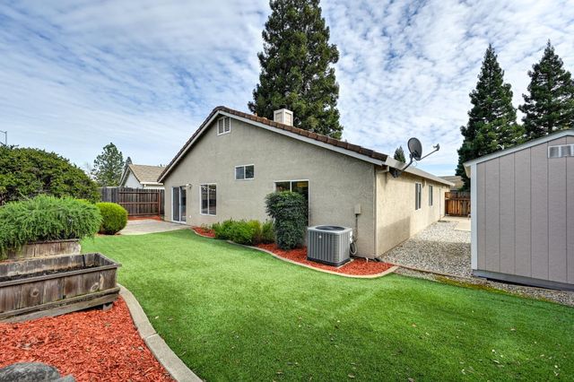 1554 Mill Run Dr, Roseville, CA 95747
