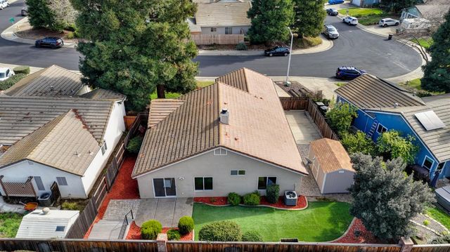 1554 Mill Run Dr, Roseville, CA 95747