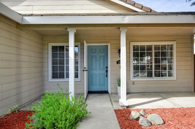 1554 Mill Run Dr, Roseville, CA 95747