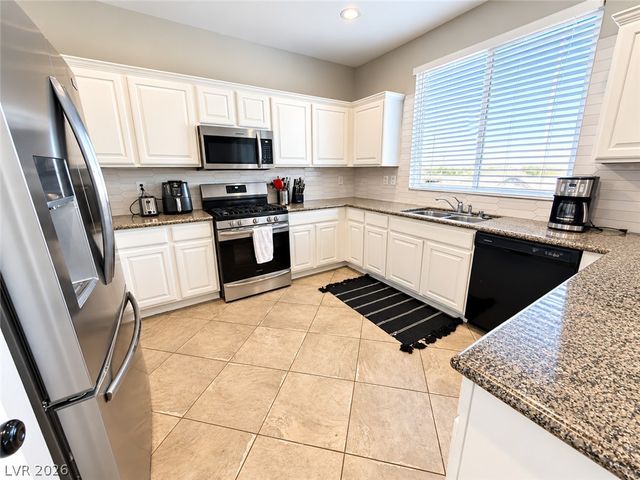 4704 Grey Heron Drive, North Las Vegas, NV 89084