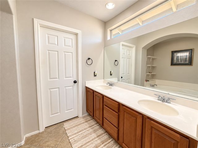 4704 Grey Heron Drive, North Las Vegas, NV 89084
