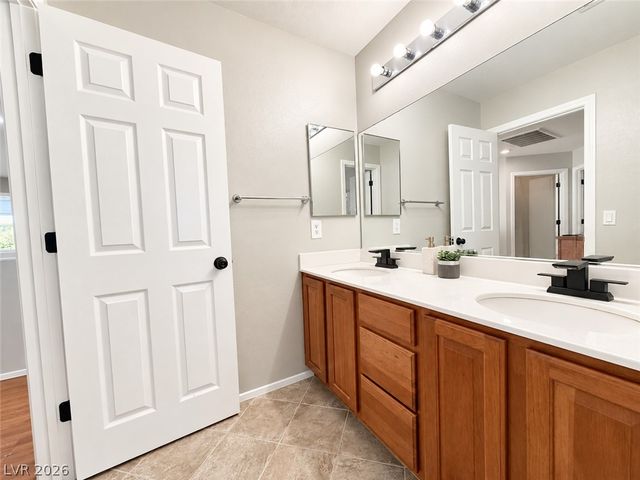 4704 Grey Heron Drive, North Las Vegas, NV 89084
