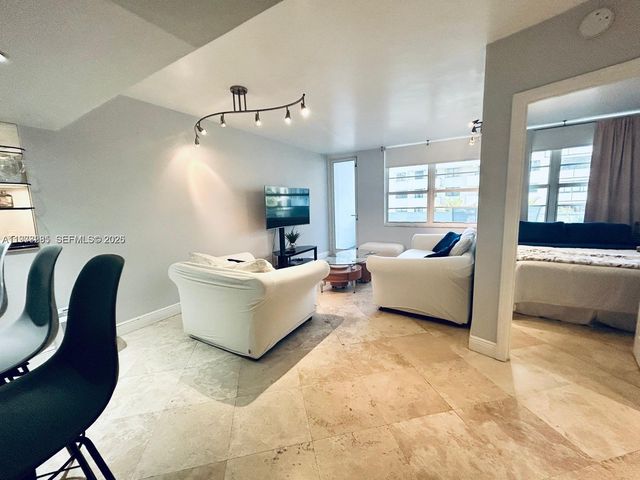 100 Lincoln Rd 728, Miami Beach, FL 33139